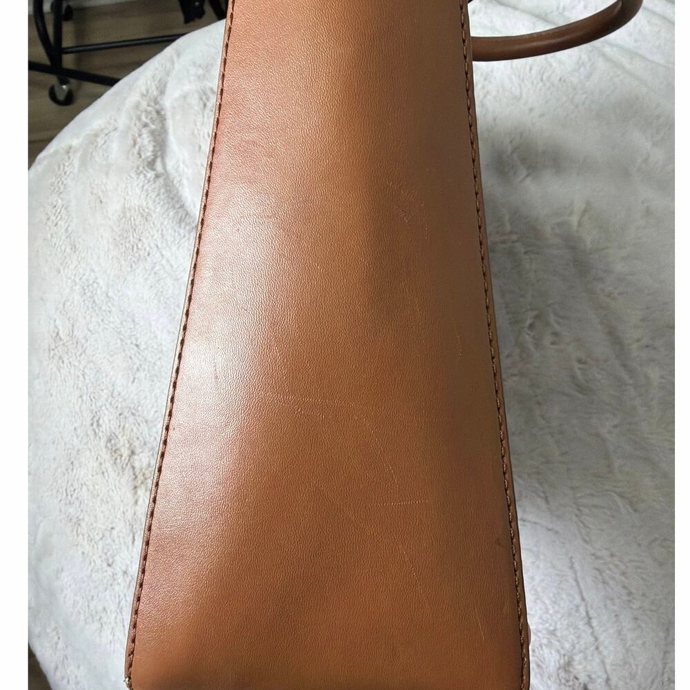 Michael Kors Tote Bag - Picture 3 of 8